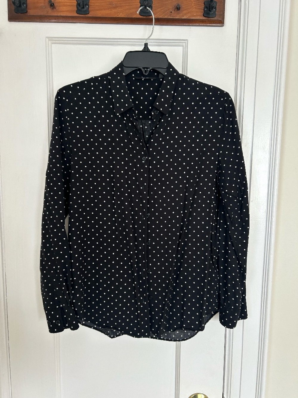UNIQLO Black & White Polka Dot Button-Down Blouse Small